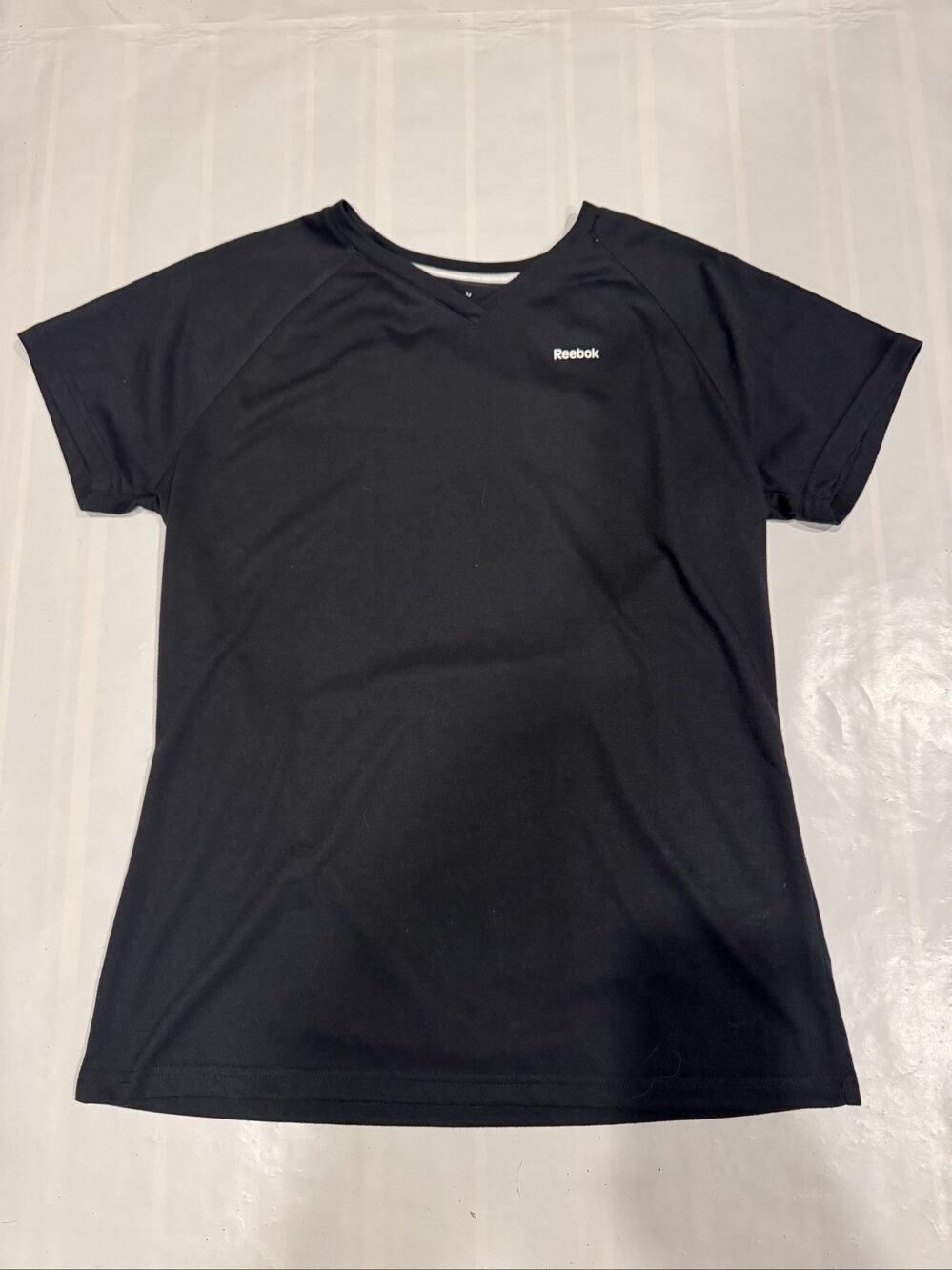 Women’s Reebok PlayDry V-Neck Athletic Performance T-Shirt – Black – Large